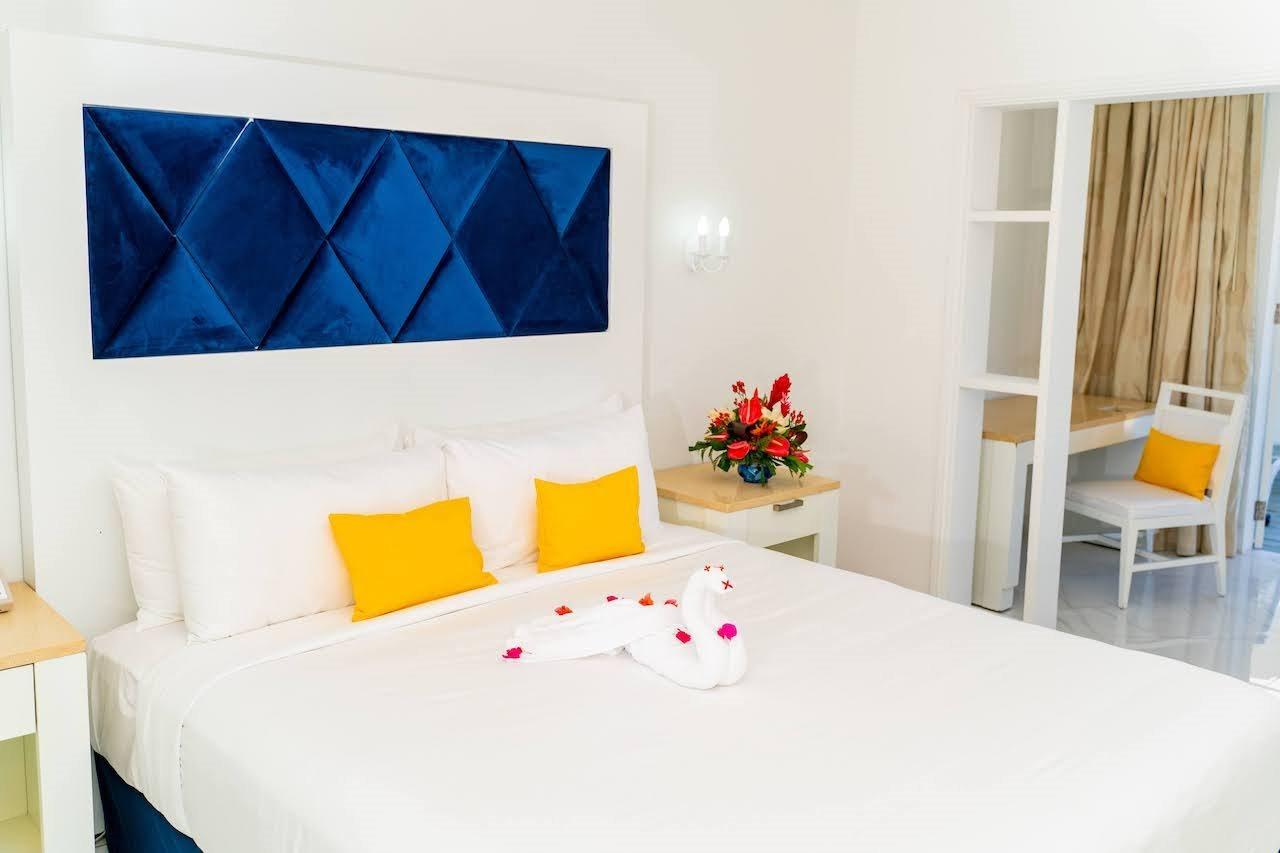 The Soco House - All-Inclusive (Adults Only) Кастри Екстериор снимка