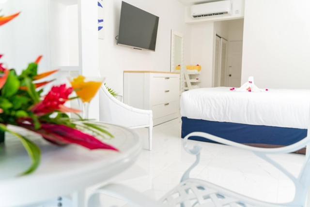 The Soco House - All-Inclusive (Adults Only) Кастри Екстериор снимка